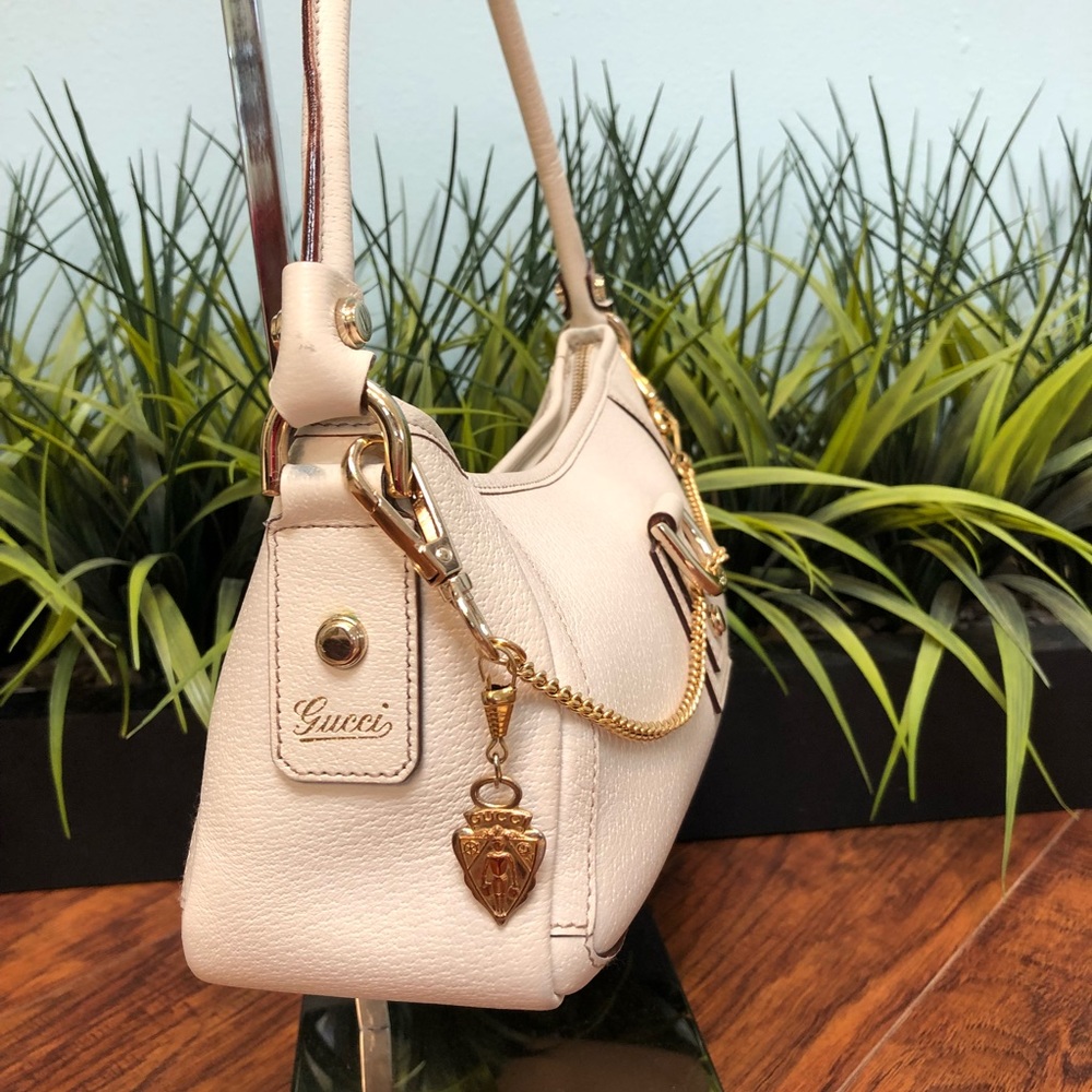 Authenticated Gucci Cream Shoulder Bag 1309892123 - Picture 4 of 8
